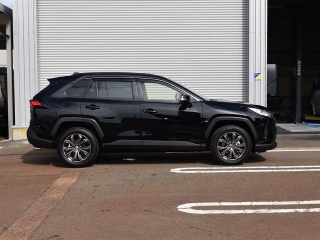 ＲＡＶ４ Ｘ　４ＷＤ　８インチディスプレイオーディオ　ナビ　フルセグＴＶ　バックカメラ　前後ドラレコ　オプション１８インチアルミ　セーフティセンス　クルーズコントロール　ＬＥＤライト　ＥＴＣ２．０　ワンオーナー車（10枚目）