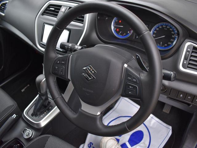 ＳＸ４ Ｓクロス ベースグレード　４ＷＤ　メモリーナビ　フルセグＴＶ　バックカメラ　クルーズコントロール　ＡＬＬＧＲＩＰ　プッシュスタート　スマートキー　ＨＩＤライト　パドルシフト　純正アルミ　ヘッドライトウォッシャー　シートヒーター（19枚目）