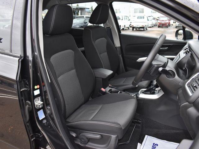 ＳＸ４ Ｓクロス ベースグレード　４ＷＤ　メモリーナビ　フルセグＴＶ　バックカメラ　クルーズコントロール　ＡＬＬＧＲＩＰ　プッシュスタート　スマートキー　ＨＩＤライト　パドルシフト　純正アルミ　ヘッドライトウォッシャー　シートヒーター（32枚目）
