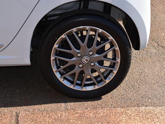 Ｎ－ＯＮＥ プレミアム　ツアラー　４ＷＤターボ　純正オーディオ　バックカメラ　ＴＶ　ＣＤ　ホンダセンシング　クルーズコントロール　パドルシフト　ハーフレザーシート　ＬＥＤライト　デイライト　プッシュスタート　シートヒーター（39枚目）