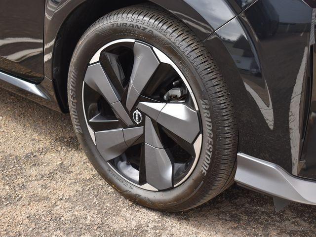 オーラ G FOUR レザーエディション 4WD 純正9インチナビTV アラウンドビューM プロパイロット BOSEサウンド レザーシート エマージェンシーブレーキ ドラレコ ETC2.0 SOSコール ワイヤレス充電 インテリジェントミラー(51枚目)