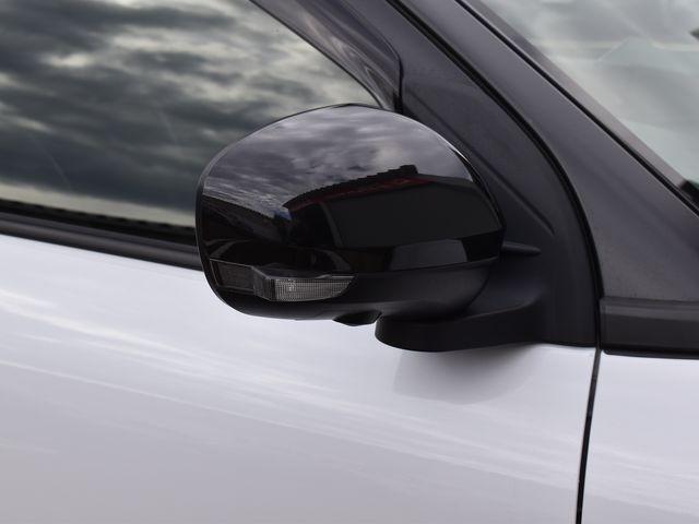 ロッキー プレミアムG 4WD ターボ 純正9インチナビTV パノラマM 2トーンカラー スマアシ ナビ連動ドラレコ レーダークルコン ハーフレザーシート LEDライト シーケンシャルターンランプ 社外アルミ ETC(37枚目)