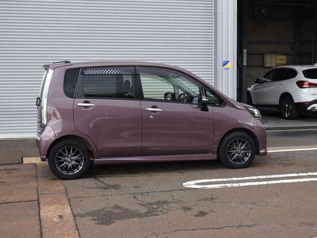 ボディカラー：シルキーマルーンクリスタルメタリック