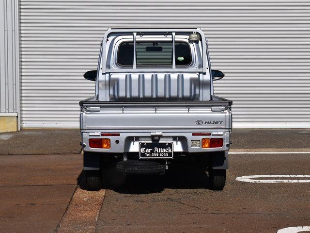 ハイゼットトラック エクストラ　４ＷＤ　オートマチック　メモリーナビ　フルセグＴＶ　Ｂｌｕｅｔｏｏｔｈ　キーレス　ＬＥＤライト　フォグランプ　ＥＴＣ　荷台ゴムマット　社外アルミ　メッキドアミラー　ワンオーナー車　マット　バイザー（5枚目）