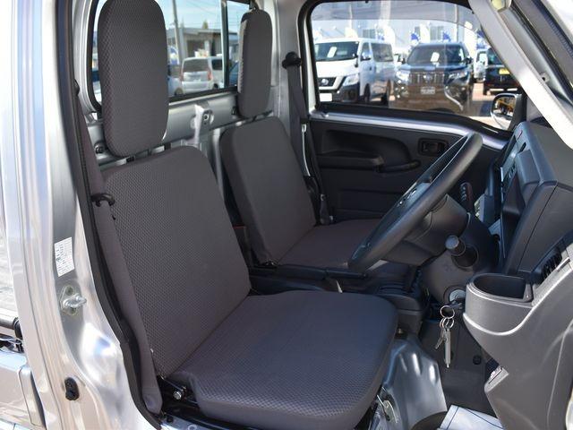 ハイゼットトラック エクストラ　４ＷＤ　オートマチック　メモリーナビ　フルセグＴＶ　Ｂｌｕｅｔｏｏｔｈ　キーレス　ＬＥＤライト　フォグランプ　ＥＴＣ　荷台ゴムマット　社外アルミ　メッキドアミラー　ワンオーナー車　マット　バイザー（24枚目）