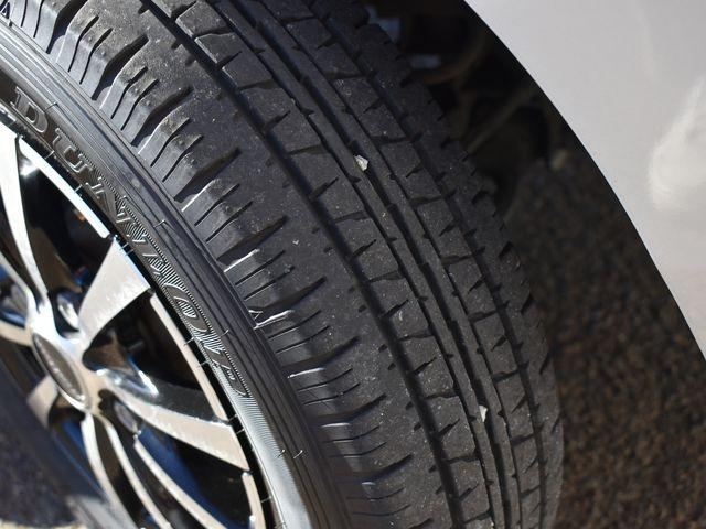 ハイゼットトラック エクストラ　４ＷＤ　オートマチック　メモリーナビ　フルセグＴＶ　Ｂｌｕｅｔｏｏｔｈ　キーレス　ＬＥＤライト　フォグランプ　ＥＴＣ　荷台ゴムマット　社外アルミ　メッキドアミラー　ワンオーナー車　マット　バイザー（28枚目）