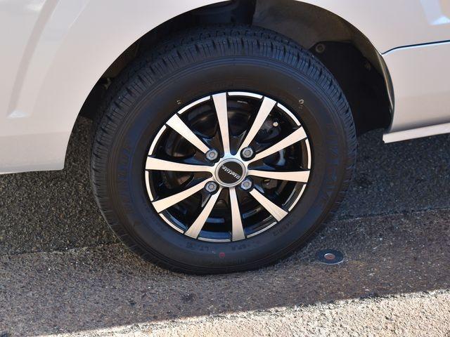 ハイゼットトラック エクストラ　４ＷＤ　オートマチック　メモリーナビ　フルセグＴＶ　Ｂｌｕｅｔｏｏｔｈ　キーレス　ＬＥＤライト　フォグランプ　ＥＴＣ　荷台ゴムマット　社外アルミ　メッキドアミラー　ワンオーナー車　マット　バイザー（31枚目）