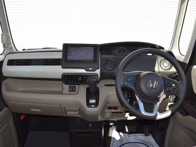 N-BOX G・Lホンダセンシング 4WD メモリーナビ Bカメラ 左側パワースライドドア ホンダセンシング クルーズコントロール LEDライト プッシュスタート スマートキー ETC シートヒーター オートエアコン レンタカーアップ(7枚目)