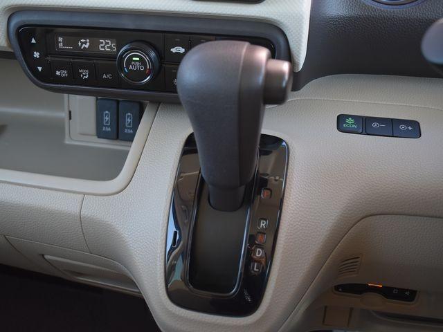 N-BOX G・Lホンダセンシング 4WD メモリーナビ Bカメラ 左側パワースライドドア ホンダセンシング クルーズコントロール LEDライト プッシュスタート スマートキー ETC シートヒーター オートエアコン レンタカーアップ(13枚目)