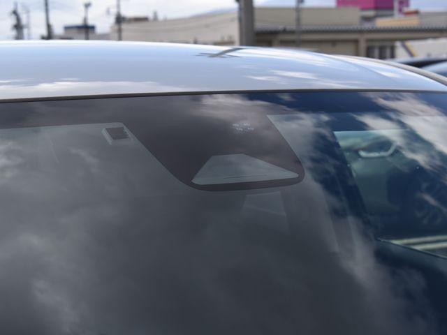 ホンダセンシング：衝突被害の軽減や車線キープなど、安全運転をサポートします