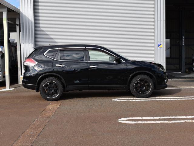 エクストレイル ２０Ｘ　エマージェンシーブレーキパッケージ　４ＷＤ　純正メモリーナビＴＶ　バックカメラ　エマージェンシーブレーキ　プッシュスタート　インテリジェントキー　社外アルミホイール　ＢＦグッドリッチタイヤ　シートヒーター　ＥＴＣ　オートエアコン（8枚目）