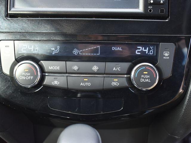 エクストレイル ２０Ｘ　エマージェンシーブレーキパッケージ　４ＷＤ　純正メモリーナビＴＶ　バックカメラ　エマージェンシーブレーキ　プッシュスタート　インテリジェントキー　社外アルミホイール　ＢＦグッドリッチタイヤ　シートヒーター　ＥＴＣ　オートエアコン（24枚目）