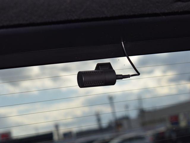 カローラツーリング ハイブリッド　ダブルバイビー　４ＷＤ　８インチディスプレイオーディオ　ＴＶ　Ｂカメラ　ドラレコ　セーフティセンス　レーダークルーズコントロール　ルーフレール　ＬＥＤライト　フォグランプ　ハーフレザーシート　ＥＴＣ　未使用品タイヤ（7枚目）