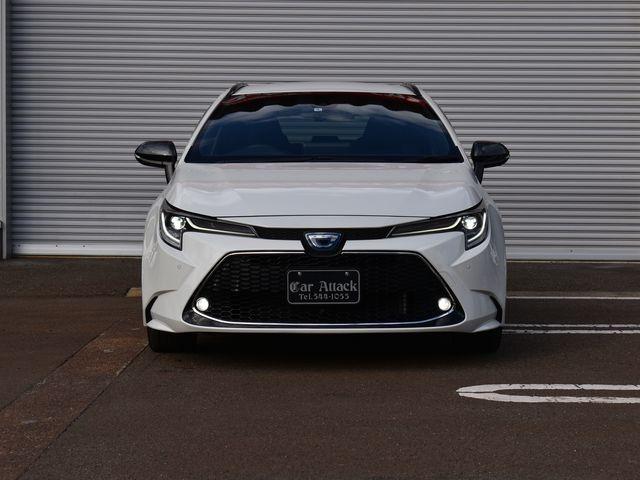 カローラツーリング ハイブリッド　ダブルバイビー　４ＷＤ　８インチディスプレイオーディオ　ＴＶ　Ｂカメラ　ドラレコ　セーフティセンス　レーダークルーズコントロール　ルーフレール　ＬＥＤライト　フォグランプ　ハーフレザーシート　ＥＴＣ　未使用品タイヤ（8枚目）