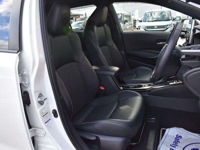 カローラツーリング ハイブリッド　ダブルバイビー　４ＷＤ　８インチディスプレイオーディオ　ＴＶ　Ｂカメラ　ドラレコ　セーフティセンス　レーダークルーズコントロール　ルーフレール　ＬＥＤライト　フォグランプ　ハーフレザーシート　ＥＴＣ　未使用品タイヤ（33枚目）