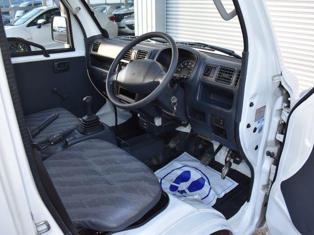 キャリイトラック FC農繁仕様 4WD 5速マニュアル ショートホイールベース ワンオーナー車 エアコン パワステ デフロック 荷台プロテクター ゲートチェーン 作業灯 ラジオ(10枚目)