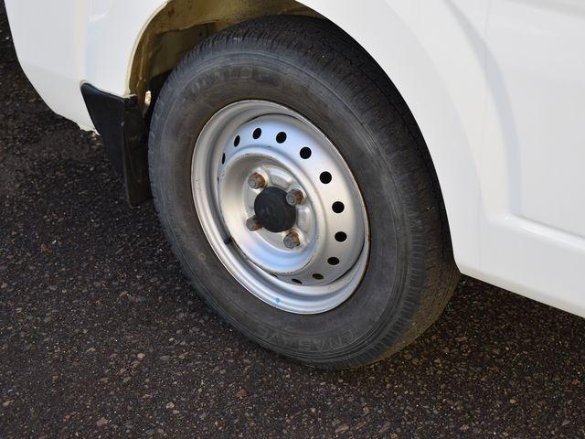 キャリイトラック FC農繁仕様 4WD 5速マニュアル ショートホイールベース ワンオーナー車 エアコン パワステ デフロック 荷台プロテクター ゲートチェーン 作業灯 ラジオ(28枚目)