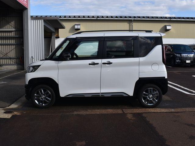 デリカミニ Ｔ　プレミアム　４ＷＤターボ　９インチナビＴＶ　マルチアラウンドモニター　ドラレコ　三菱ｅアシスト　両側パワスラ　キックセンサー電動スライド　ルーフレール　ハーフレザーシート　ＬＥＤライト　ＥＴＣ　ワンオーナー（15枚目）