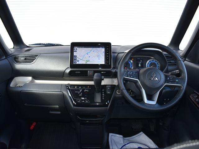 デリカミニ Ｔ　プレミアム　４ＷＤターボ　９インチナビＴＶ　マルチアラウンドモニター　ドラレコ　三菱ｅアシスト　両側パワスラ　キックセンサー電動スライド　ルーフレール　ハーフレザーシート　ＬＥＤライト　ＥＴＣ　ワンオーナー（17枚目）