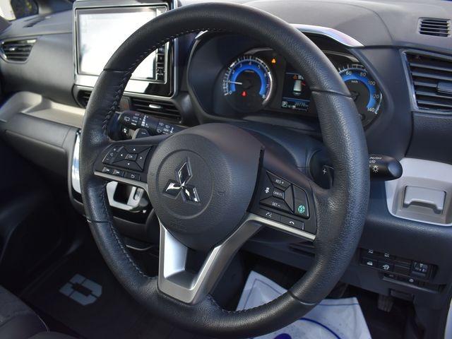 デリカミニ Ｔ　プレミアム　４ＷＤターボ　９インチナビＴＶ　マルチアラウンドモニター　ドラレコ　三菱ｅアシスト　両側パワスラ　キックセンサー電動スライド　ルーフレール　ハーフレザーシート　ＬＥＤライト　ＥＴＣ　ワンオーナー（21枚目）