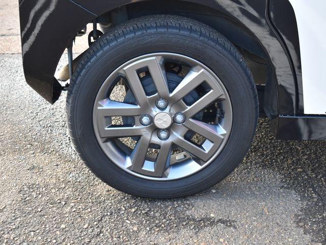 デリカミニ Ｔ　プレミアム　４ＷＤターボ　９インチナビＴＶ　マルチアラウンドモニター　ドラレコ　三菱ｅアシスト　両側パワスラ　キックセンサー電動スライド　ルーフレール　ハーフレザーシート　ＬＥＤライト　ＥＴＣ　ワンオーナー（50枚目）