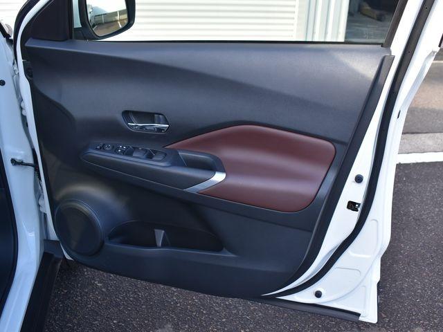 キックス Ｘ　ＦＯＵＲ　ツートーンインテリアエディション　ブラウン内装　４ＷＤ　純正９インチナビＴＶ　アラウンドビューＭ　ドラレコ　プロパイロット　ＥＴＣ　レザーシート　インテリジェントルームミラー　シートヒーター　純正アルミ　ステアリングヒーター　禁煙車（37枚目）