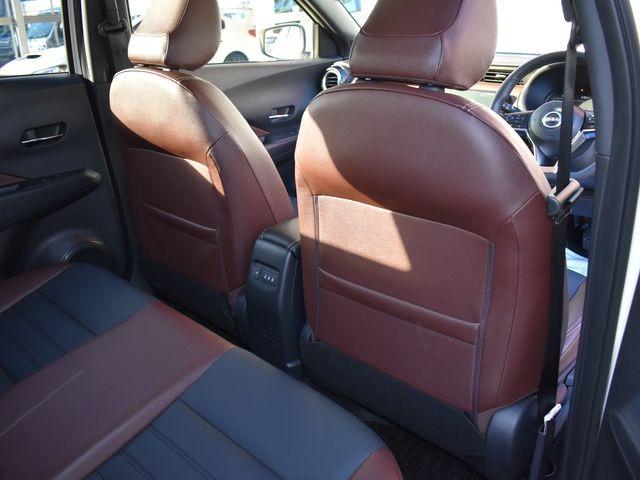 キックス Ｘ　ＦＯＵＲ　ツートーンインテリアエディション　ブラウン内装　４ＷＤ　純正９インチナビＴＶ　アラウンドビューＭ　ドラレコ　プロパイロット　ＥＴＣ　レザーシート　インテリジェントルームミラー　シートヒーター　純正アルミ　ステアリングヒーター　禁煙車（43枚目）