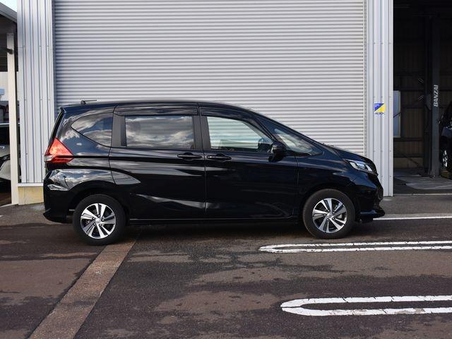 フリードハイブリッド ハイブリッド・G 4WD 9インチインターナビTV バックカメラ 前後ドラレコ ホンダセンシング 両側パワースライドドア LEDライト アルミホイール ハーフレザーシート シートヒーター ワンオーナー車 禁煙車(12枚目)