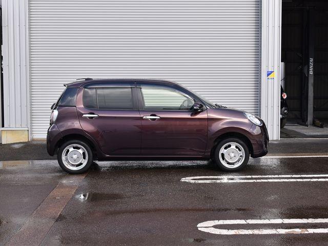 パッソ モーダ　Ｇパッケージ　４ＷＤ　純正メモリーナビＴＶ　Ｂカメラ　ドラレコ　スマートアシスト　ＬＥＤライト　フォグランプ　ＥＴＣ　アルミホイール　ハーフレザーシート　プッシュスタート　スマートキー　オートライト　オートエアコン（12枚目）