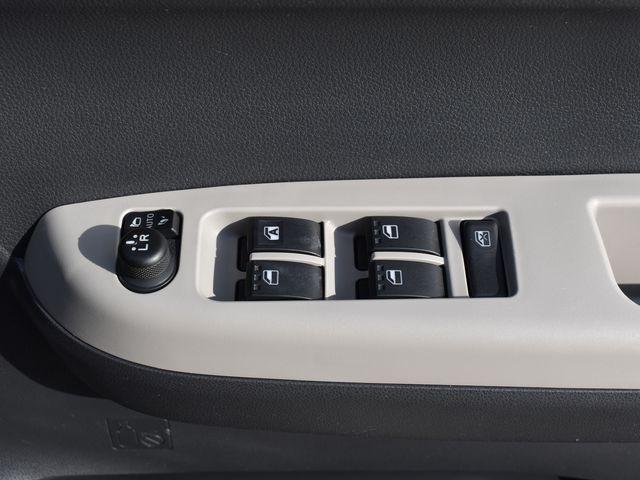 パッソ モーダ　Ｇパッケージ　４ＷＤ　純正メモリーナビＴＶ　Ｂカメラ　ドラレコ　スマートアシスト　ＬＥＤライト　フォグランプ　ＥＴＣ　アルミホイール　ハーフレザーシート　プッシュスタート　スマートキー　オートライト　オートエアコン（25枚目）