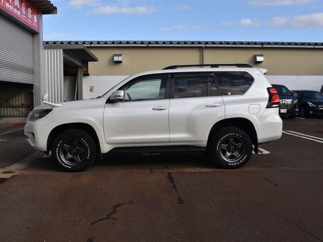 ランドクルーザープラド TX Lパッケージ 4WDディーゼルターボ 純正9インチナビTV バックカメラ 5人乗り ベージュ革シート セーフティセンス LEDライト ベンチレーション パワーシート 社外アルミ オープンカントリー ETC(7枚目)