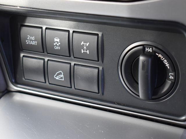 ランドクルーザープラド TX Lパッケージ 4WDディーゼルターボ 純正9インチナビTV バックカメラ 5人乗り ベージュ革シート セーフティセンス LEDライト ベンチレーション パワーシート 社外アルミ オープンカントリー ETC(21枚目)