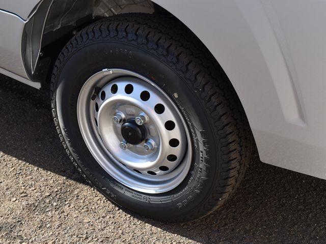 ハイゼットトラック スタンダード 農用スペシャル 4WD 届出済未使用車 5速マニュアル スマートアシスト 4枚リーフスプリング コーナーセンサー LED荷台作業灯 スーパーデフロック Wエアバック エアコン パワステ 純正ラジオ 純正ラバーマット(23枚目)