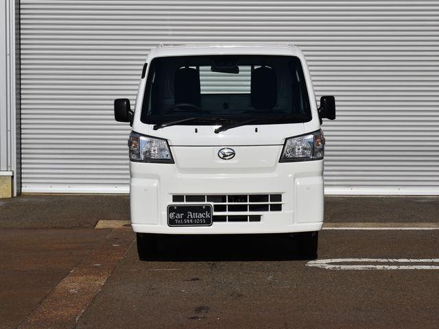 ハイゼットトラック スタンダード 農用スペシャル 4WD 届出済未使用車 5速マニュアル スマートアシスト 4枚リーフスプリング コーナーセンサー LED荷台作業灯 スーパーデフロック Wエアバック エアコン パワステ 純正ラジオ 純正ラバーマット(3枚目)