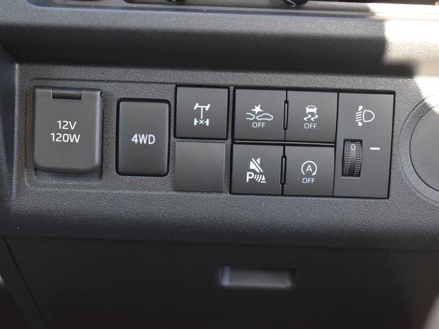 ハイゼットトラック スタンダード 農用スペシャル 4WD 届出済未使用車 5速マニュアル スマートアシスト 4枚リーフスプリング コーナーセンサー LED荷台作業灯 スーパーデフロック Wエアバック エアコン パワステ 純正ラジオ 純正ラバーマット(14枚目)