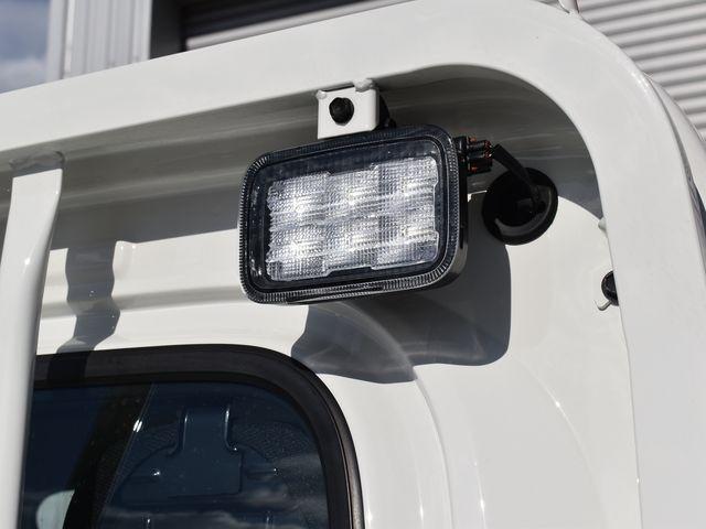 ハイゼットトラック スタンダード 農用スペシャル 4WD 届出済未使用車 5速マニュアル スマートアシスト 4枚リーフスプリング コーナーセンサー LED荷台作業灯 スーパーデフロック Wエアバック エアコン パワステ 純正ラジオ 純正ラバーマット(19枚目)