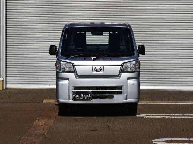 ハイゼットトラック スタンダード 農用スペシャル 4WD 届出済未使用車 CVT 電子制御式4WD スマアシ 4枚リーフスプリング コーナーセンサー LED荷台作業灯 スーパーデフロック Wエアバック エアコン パワステ 純正ラジオ 純正ラバーマット(3枚目)