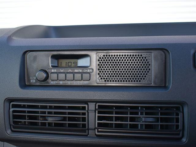 ハイゼットトラック スタンダード 農用スペシャル 4WD 届出済未使用車 CVT 電子制御式4WD スマアシ 4枚リーフスプリング コーナーセンサー LED荷台作業灯 スーパーデフロック Wエアバック エアコン パワステ 純正ラジオ 純正ラバーマット(10枚目)