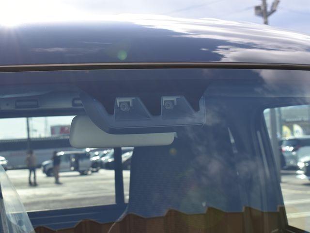 ハイゼットトラック ジャンボエクストラ 4WD 届出済未使用車 CVT 9インチスマホ連携ディスプレイオーディオ Bluetooth バックカメラ スマートアシスト カラーパック プッシュスタート LEDライト 電子制御式4WD 純正マット(19枚目)