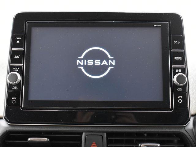 デイズ X 4WD 純正9インチナビTV アラウンドビューモニター エマージェンシーブレーキ プッシュスタート インテリジェントキー 純正アルミホイール ETC シートヒーター オートライト オートエアコン(9枚目)