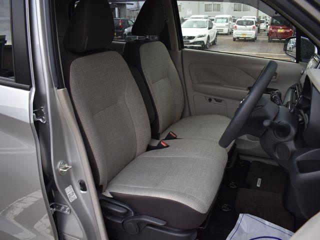 デイズ X 4WD 純正9インチナビTV アラウンドビューモニター エマージェンシーブレーキ プッシュスタート インテリジェントキー 純正アルミホイール ETC シートヒーター オートライト オートエアコン(28枚目)