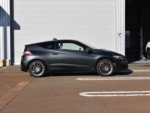 ＣＲ－Ｚ α　６速マニュアル　スカイルーフ　無限スポイラー　クルーズコントロール　スマートキー　社外アルミホイール　ＣＤオーディオ　ＥＴＣ　オートエアコン　ＨＩＤライト　フォグライト（4枚目）