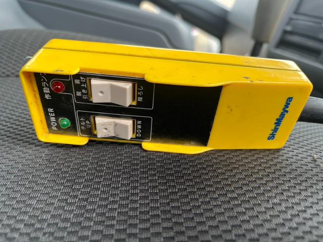 ファイター 　新明和アームロール　積載３．８５ｔ　コードリモコン　全塗装　車検整備済　ツインホイスト　エアコン　パワステ　ターボ　ＰＤＧ－　３次排ガスクリア（46枚目）