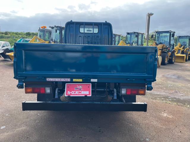 キャンターガッツ 　平　４ＷＤ　積載１５００ｋｇ　１０尺ボデー　ターボ　４Ｍ４２　ＰＤＧ－　荷台鉄板ばり　３次排ガスクリア　全塗装済み（7枚目）