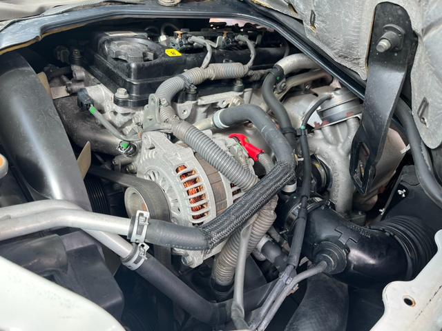 アトラストラック 　アルミバン　４ＷＤ　積載１１５０ｋｇ　エアコン　パワステ　ターボ　バックカメラ　はね上げゲート　後輪ダブルタイヤ　ラッシングレール　荷台内寸３１５ｃｍ－１６５ｃｍ－２０５ｃｍ（30枚目）
