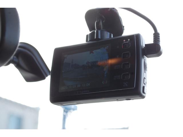 エクシーガ ２．０ｉＳスタイル　４ＷＤ　ナビＴＶフルセグ　ＥＴＣ　キーレス　ドライブレコーダー　ＨＩＤ　フォグランプ　３列シート　７人乗り（29枚目）