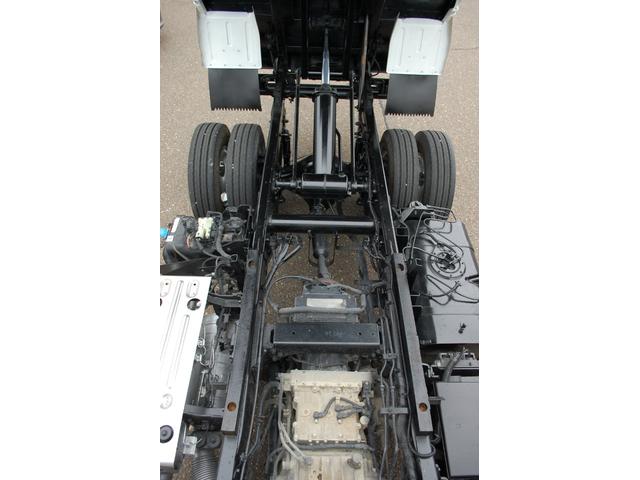 キャンター 全低床ダンプ 4WD  6AT 最大積載1.85t エアコン パワステ パワーウィンドウ キーレス ETC 3人 電動格納&調整ミラー ヒーターミラー コボレーン 歩み掛 荷台照明 総重量5t未満(61枚目)