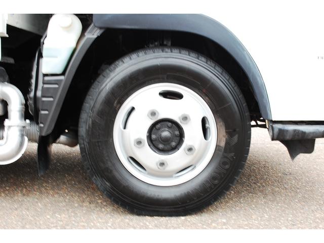 キャンター 全低床ダンプ 4WD  6AT 最大積載1.85t エアコン パワステ パワーウィンドウ キーレス ETC 3人 電動格納&調整ミラー ヒーターミラー コボレーン 歩み掛 荷台照明 総重量5t未満(66枚目)