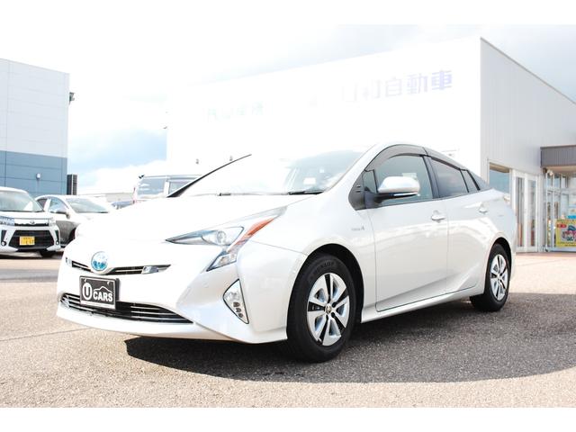 プリウス Ａ　４ＷＤ　純正９インチナビＴＶフルセグ　バックモニター　ＥＴＣ　レーダークルーズ　ＢＳＭ　ＨＵＤ　ＩＣＳ　パーキングアシスト　ＬＥＤヘッドライト＆オートハイビーム　フロント＆バックフォグ　中古冬タイヤ付（8枚目）