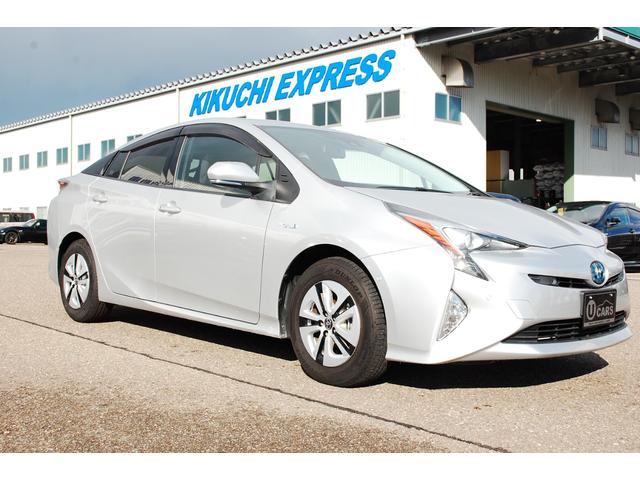 プリウス Ａ　４ＷＤ　純正９インチナビＴＶフルセグ　バックモニター　ＥＴＣ　レーダークルーズ　ＢＳＭ　ＨＵＤ　ＩＣＳ　パーキングアシスト　ＬＥＤヘッドライト＆オートハイビーム　フロント＆バックフォグ　中古冬タイヤ付（9枚目）